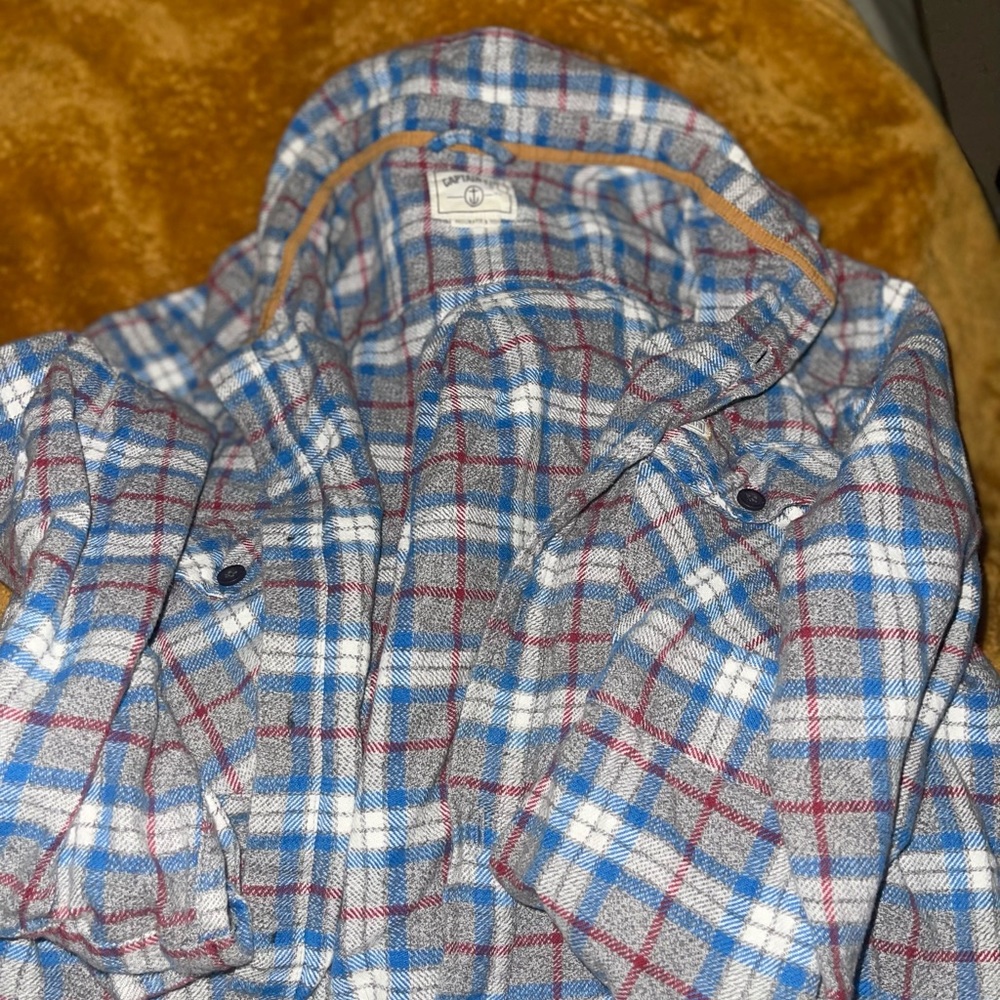 Men’s plaid shirt